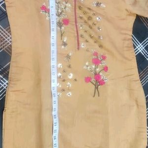 Salwar suit