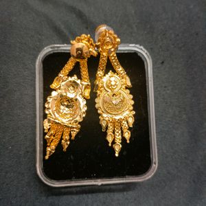 Beautiful Golden Earrings 😻😻