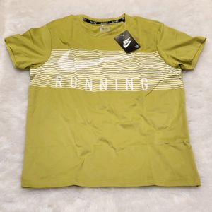 Nike Women's Tshirts 34,36,40