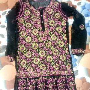 Chikankari kurti