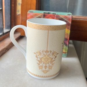 Cream N Gold Traditional Mug