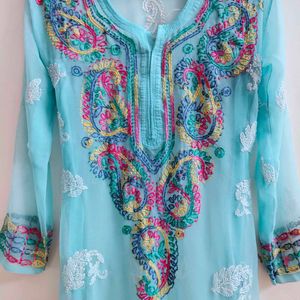 💦Chikankari Aqua Blue Kurti (Margin Present)