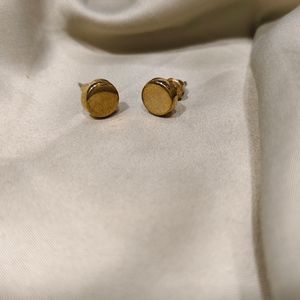 Circle Golden Studs