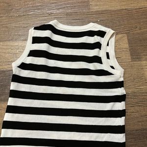 Beautiful Striped Crop Top(price Drop🥳)