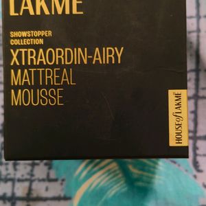 Combo Of Lakme Mouse Foundation And Compact