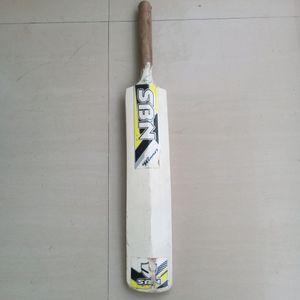 Wooden Cricket Bat For Boys