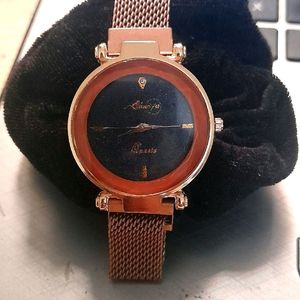 Wrist Watch (Golden)