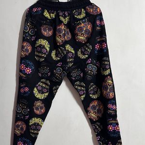 Artsy Skull Print Sweatpants