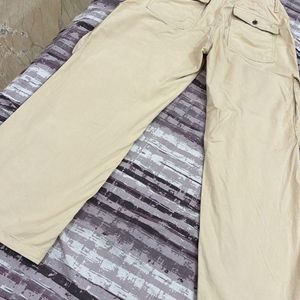 BERSHKA STRAIGHT FIT BEIGE CARGO