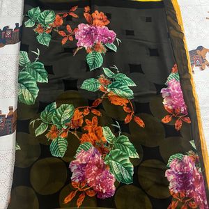 Floral Saree With Polka dot Prints