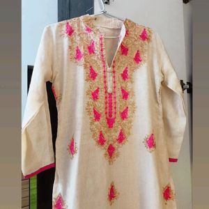 Embroidery Kashmiri Work Kurta With Free Gift 🎁