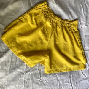 Sale🥳SHORTS CUM SKIRT Size 26 Inches Stretchable