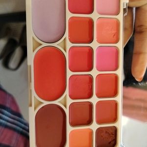 Lip And Cheek Palette