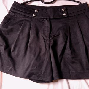 Clovis Women Shorts