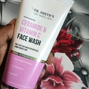 Dr Sheths Ceramide And Vitamin C Face Wash