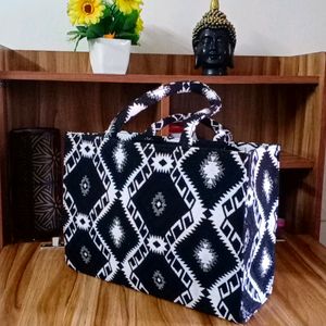 2024 Trending New Black Nd White Tote Bag