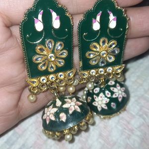 Dark Green Delicate Earings