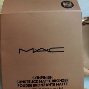 MAC SKINFINISH SUNSTRUCK MATTE BRONZER