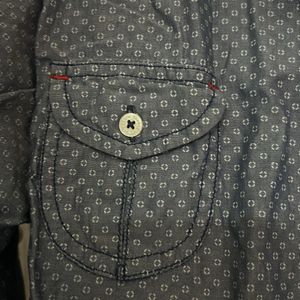 Women Shirt With Detailed Double Pockets