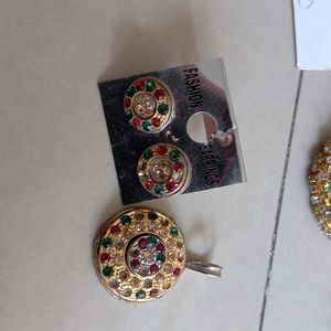 6 Earrings Pair With Pandal And  Bracelet