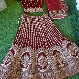 Bridal Lehenga Set Heavy