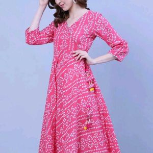 💓 Pink Anarkali Kurta with Side Dori