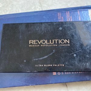 Revolution Blush Palette