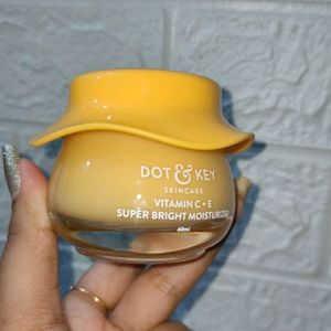 Dot Nd Key Face Moisturizer Brand New No Coin