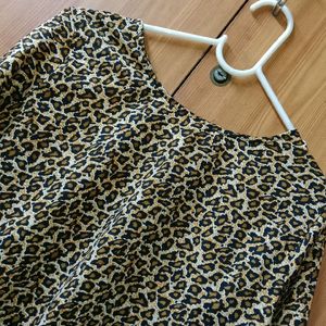 LEOPARD DESIGN TOP