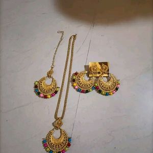 Golden Jewellery Set