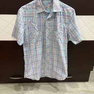 Half Sleeves Checks Shirt