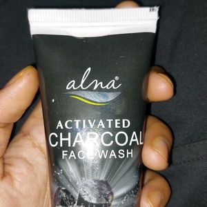 ALNA Activated  CHARCOAL Facewash ( Paraben Free)