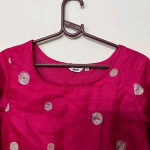 pink kurta