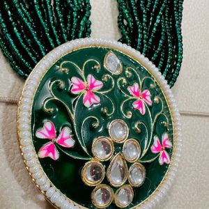 Kundan Green Jwellery Set