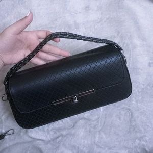 Classy Balck Hand Bag