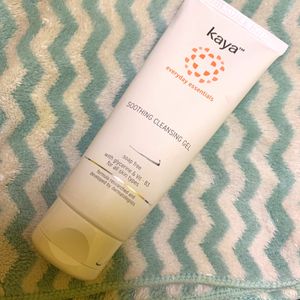 Kaya - Everyday Essential- Soothing Cleansing Gel