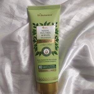 St.Botanica Neem Tea Tree & Basil Face wash