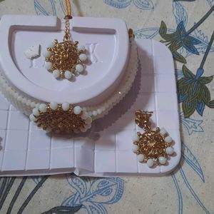 Jewelry Set With Mang Tika