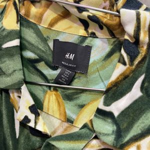 H&M green nature shirt