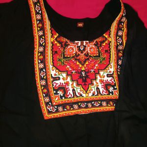 BLACK KURTI