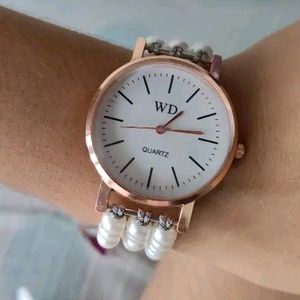 WHITE MOT BRACELET TYPE WATCH