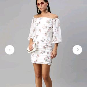 SALE: Floral ruched Dress💝