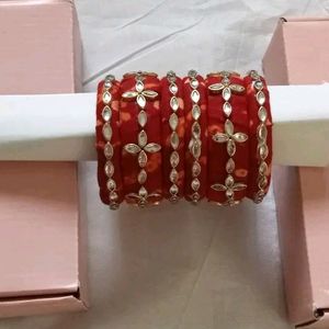 Bandhani Bangles Set