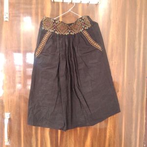 Embroidered Black Skirt