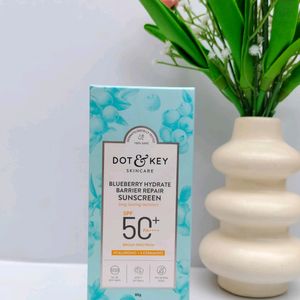 Dot & Key Sunscreen + Moisturiser Combo