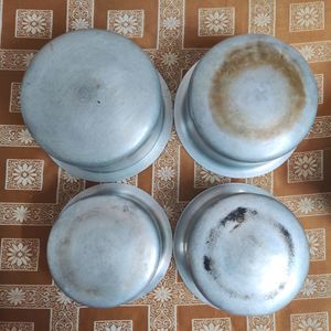 Set Of 4 Aluminium Patilas