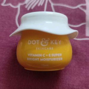 Fully Filled Dot & Key C+E Bright Moisturizer