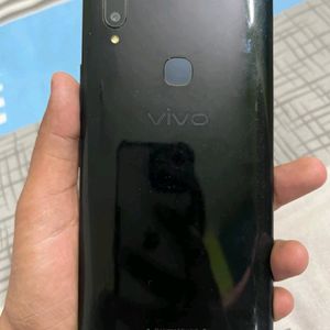 Vivo V9 Smartphone With Original Charger