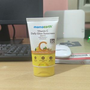 Mamaearth Vitamin C Daily Glow Sunscreen