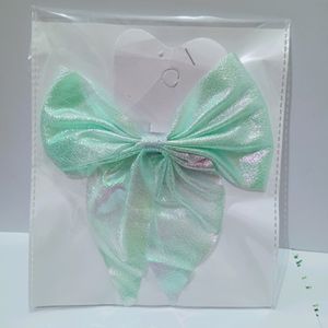 Shimmer Hair Bow Cilip